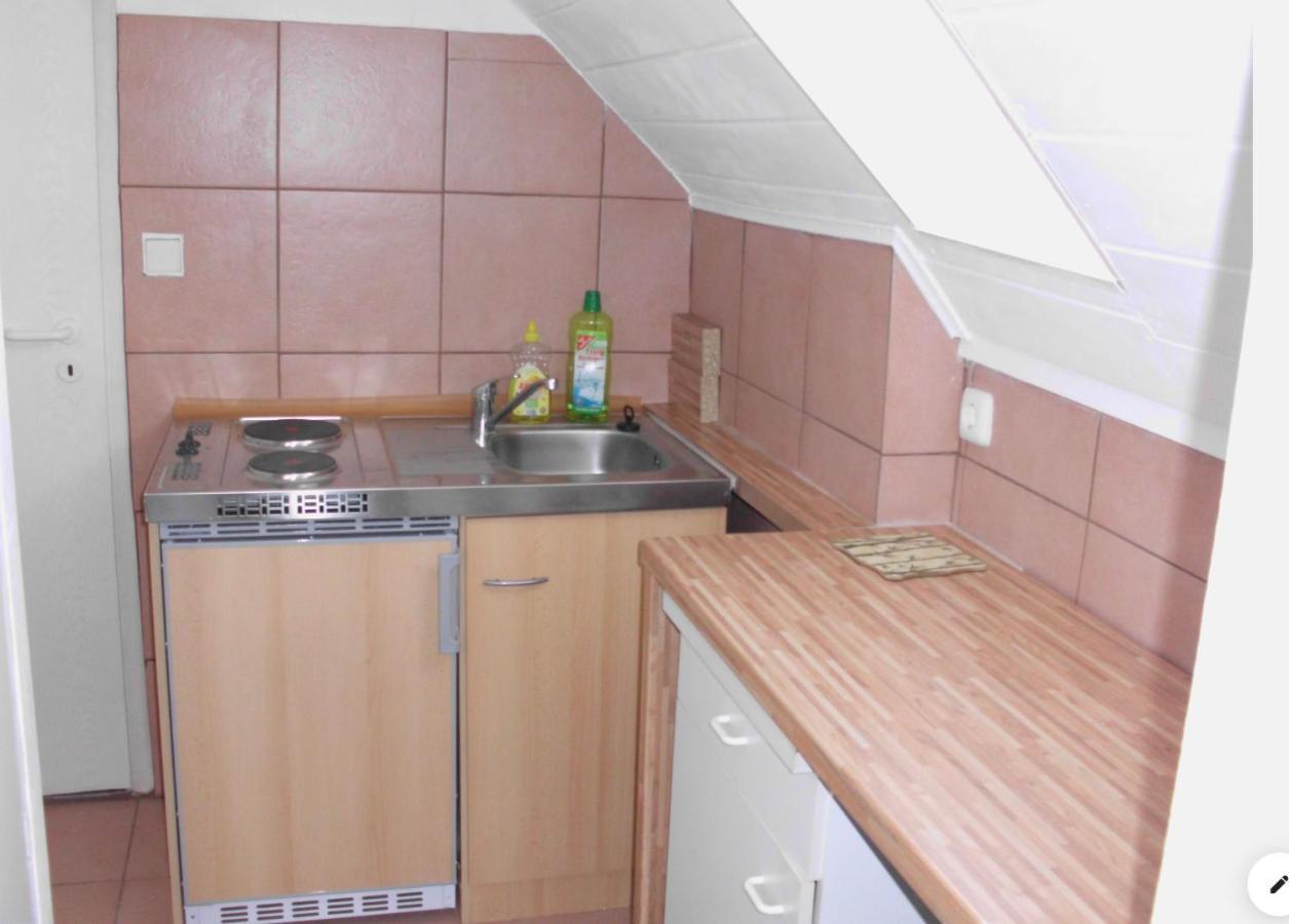 Lovely Apartment 2 Et Inkl Parkplatz Nach Verfuegbarkeit Essen Exterior photo